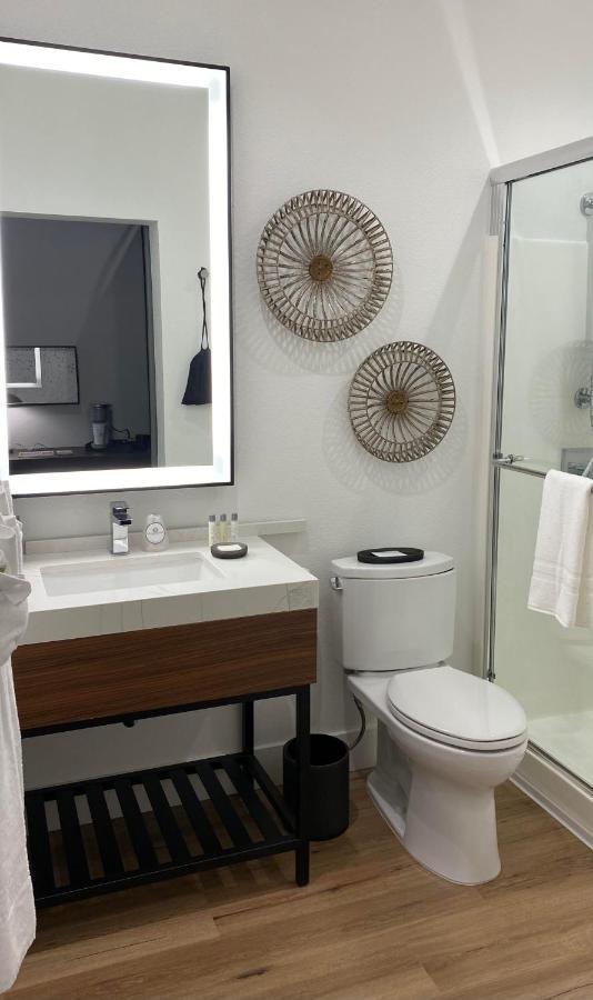 Gateway Hotel, Trademark Collection By Wyndham Copper Cove Subdivision Екстер'єр фото